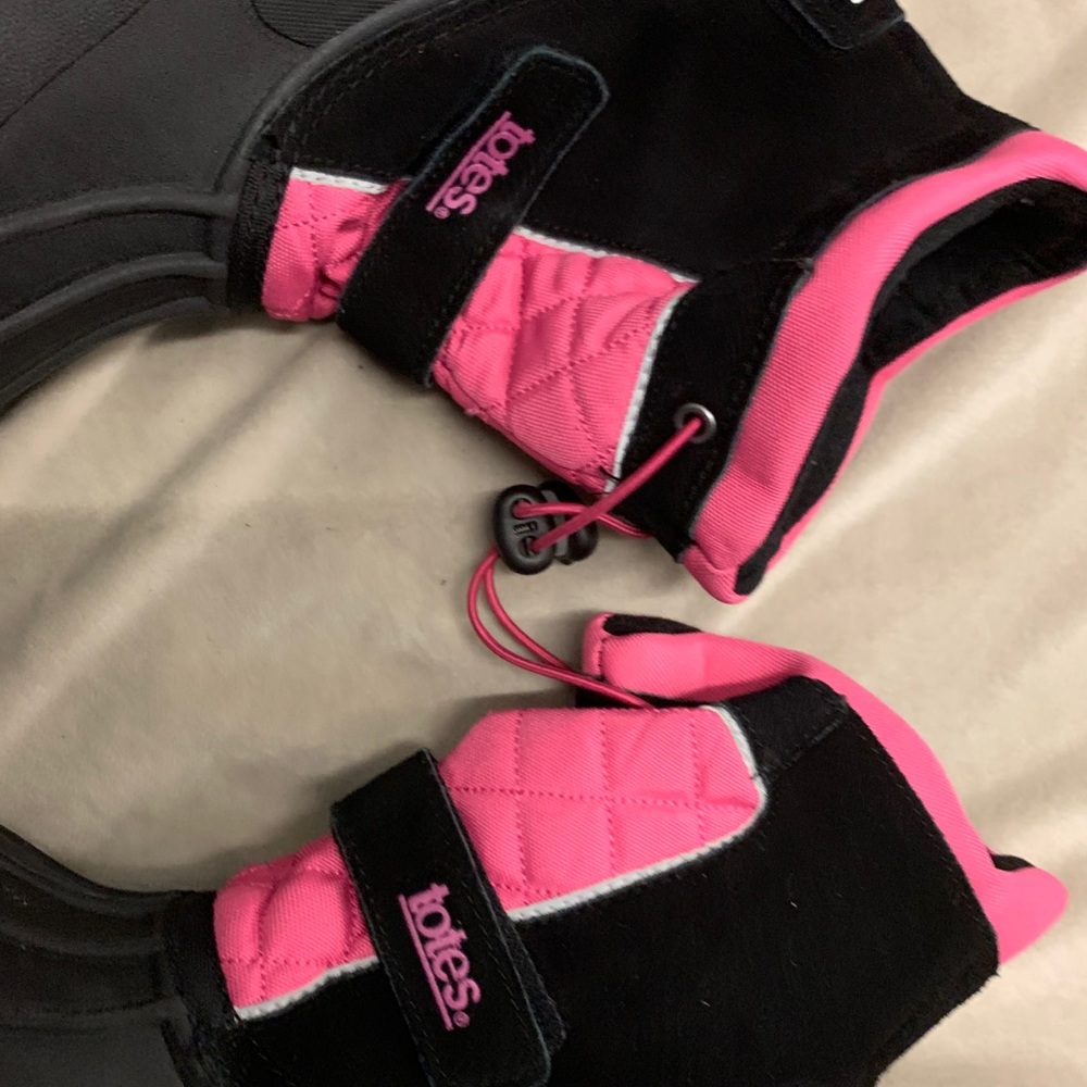 Totes boots - Picture 4 of 5